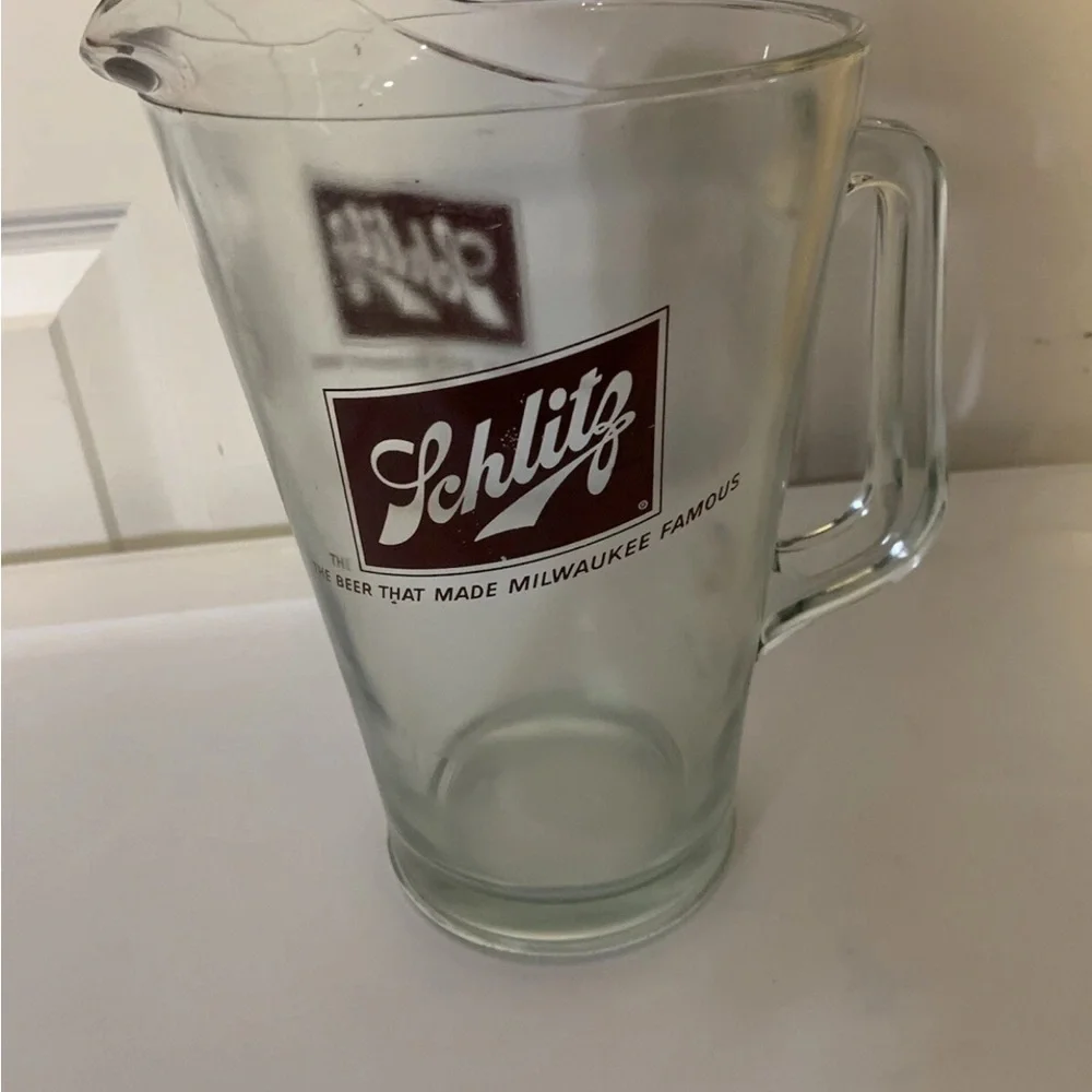Vtg Schlitz Glass Beer Pitcher‎ - Clear the beer that made Milwaukee famous